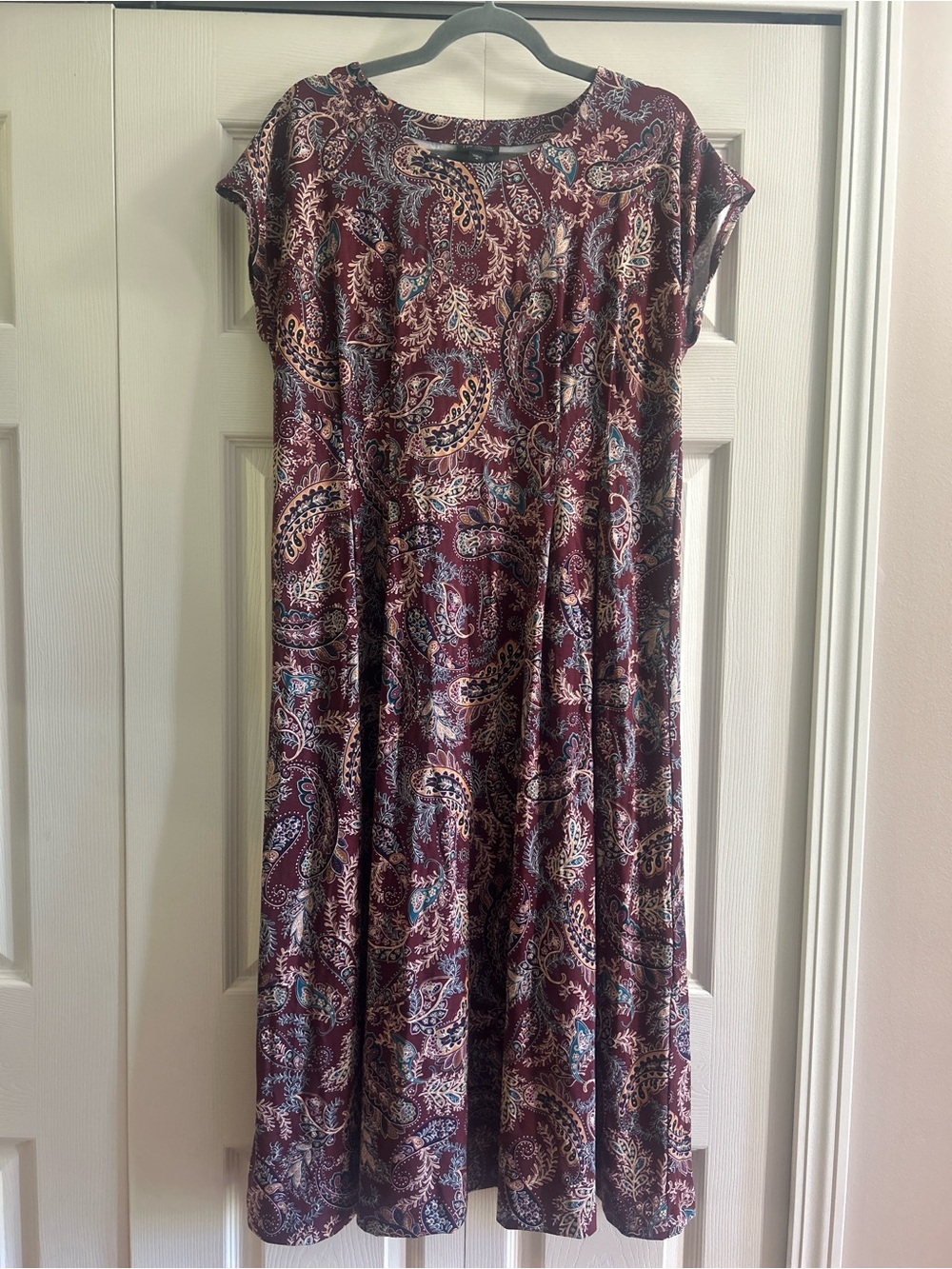 J.Jill Wearever Dress Women's Size M Multicolor Paisley Short Sleeve Shift NWT